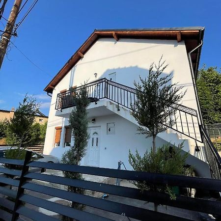 Rock Hostel Приштина Экстерьер фото