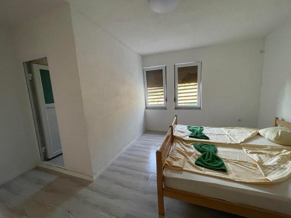Rock Hostel Приштина Экстерьер фото