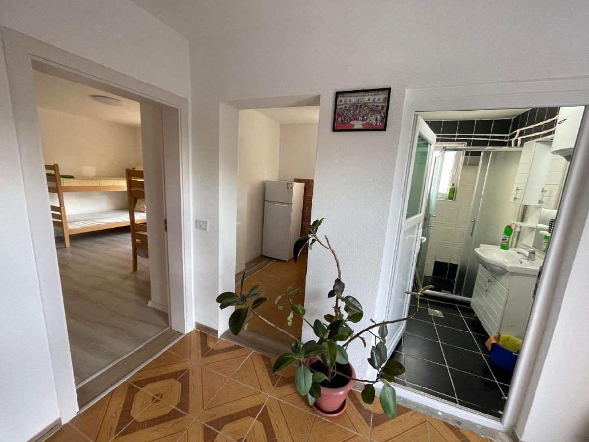 Rock Hostel Приштина Экстерьер фото